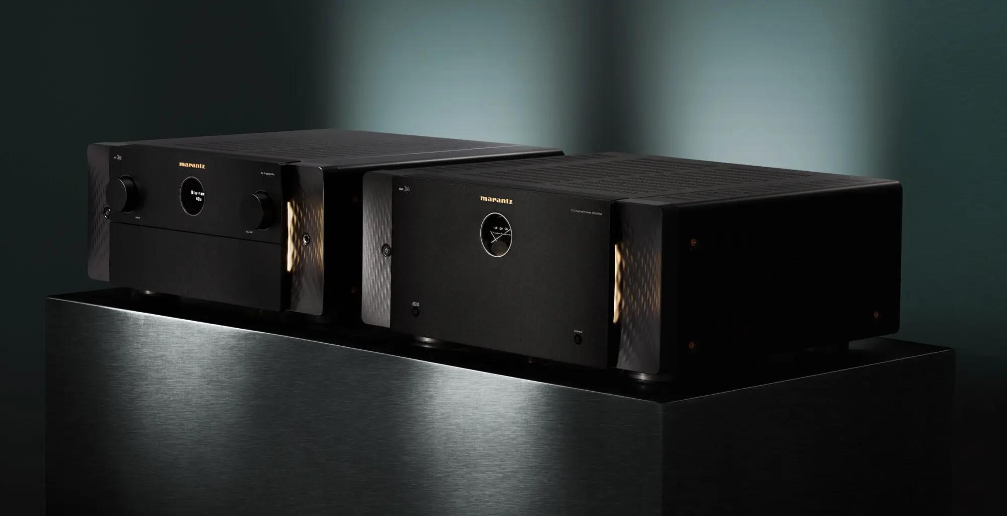 Marantz av und amp 20 nebeneinander
