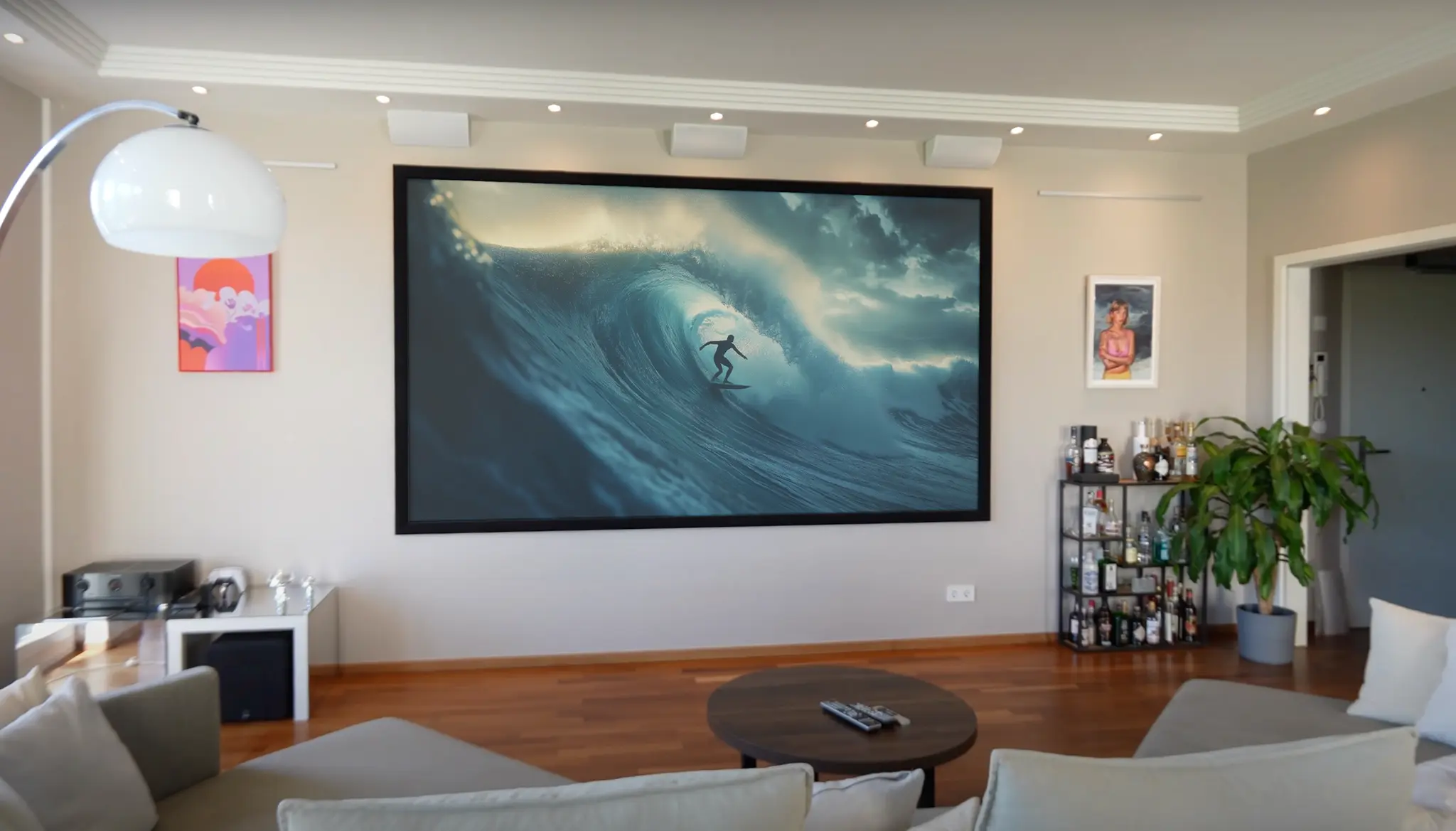 White Cinema - Heimkino im Wohnzimmer made by AVITECT Studio Rhein-Main.