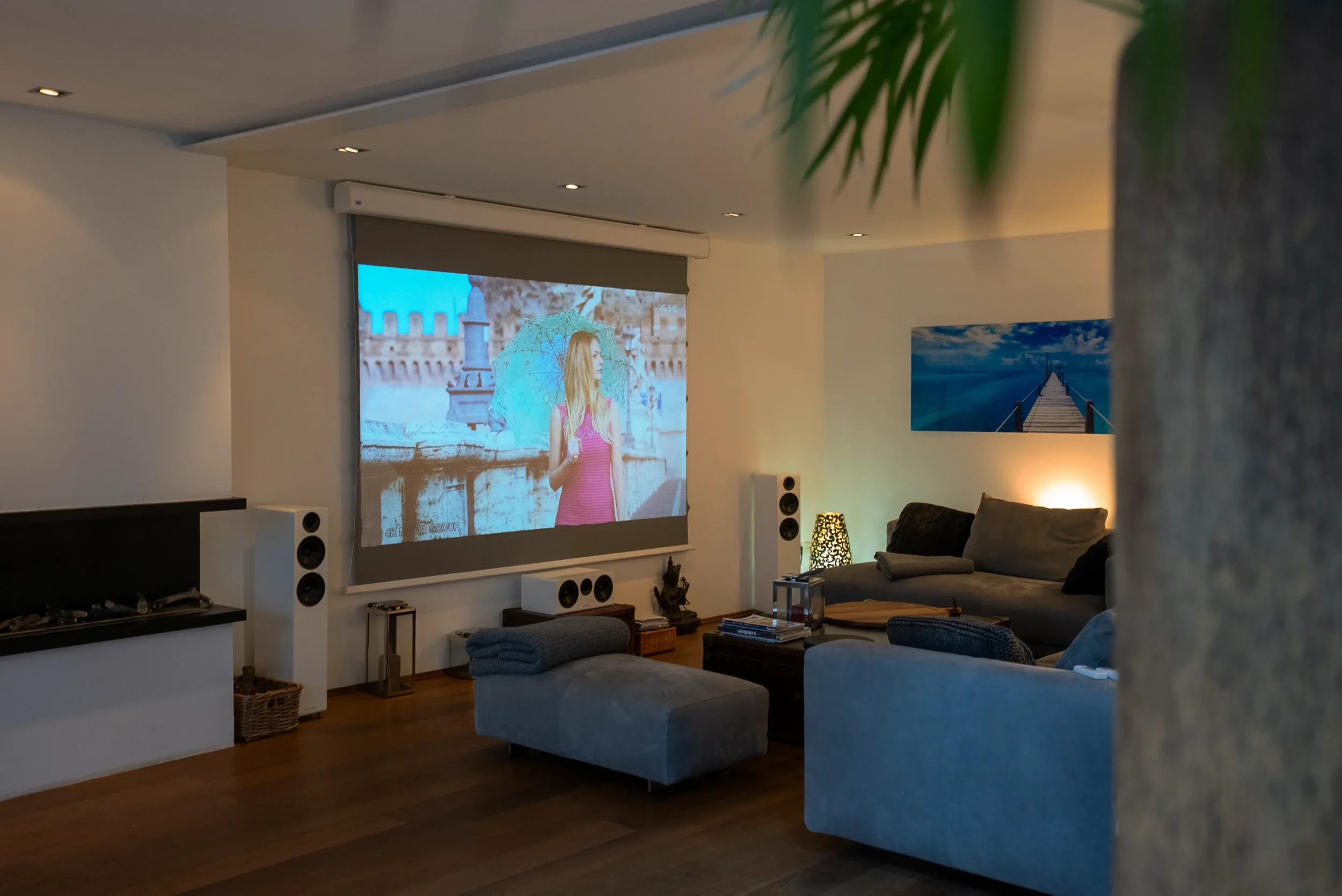 Heimkino im Wohnzimmer made by AVITECT Studio München.